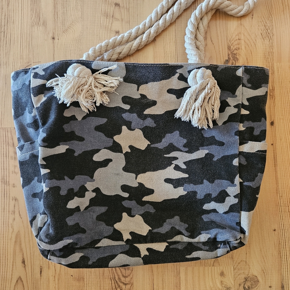 Malirona Women's Tote Bag - Picture 4 of 10